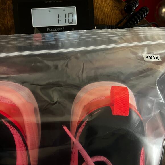 Nike Air Max Bliss Shoes Women's 9.5 Laser Pink/White/Solar Red Run DH5128 600 - Picture 11 of 11